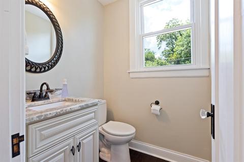 577 Torrence Ln, Cincinnati, OH 45208 photo 22