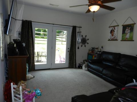 202 Long Pointe Dr, Amelia, OH 45102 photo 4