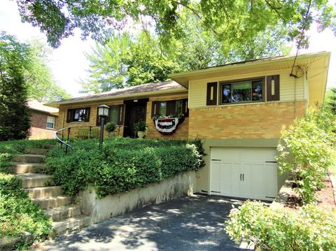 3136 Geyer Woods Ln, Cincinnati, OH 45211 photo 1