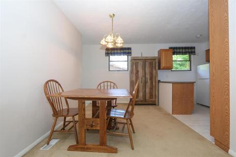 724 Miles Ln, Cincinnati, OH 45245 photo 7