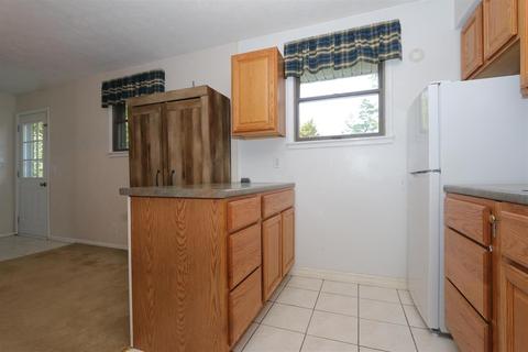 724 Miles Ln, Cincinnati, OH 45245 photo 12