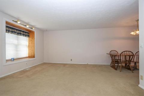 724 Miles Ln, Cincinnati, OH 45245 photo 5