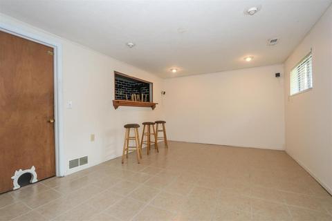 724 Miles Ln, Cincinnati, OH 45245 photo 17