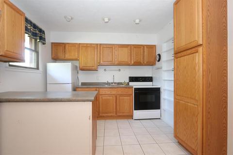 724 Miles Ln, Cincinnati, OH 45245 photo 9