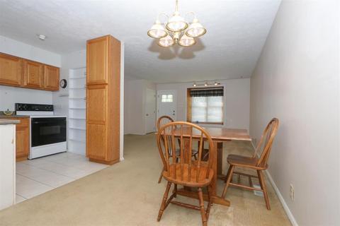 724 Miles Ln, Cincinnati, OH 45245 photo 8