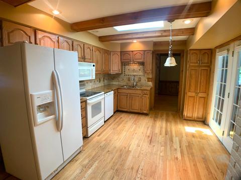 8465 Plainfield Rd, Cincinnati, OH 45236 photo 12