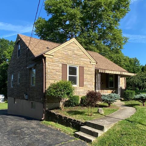 6989 Warder Dr, Cincinnati, OH 45224 photo 3