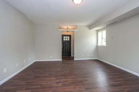 576 Glenrose Ln, Cincinnati, OH 45244 photo 5