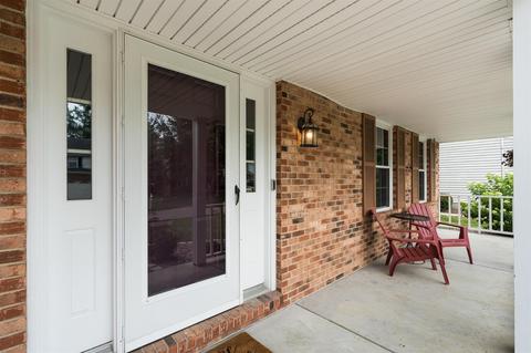 546 Hamblin Dr, Cincinnati, OH 45255 photo 3