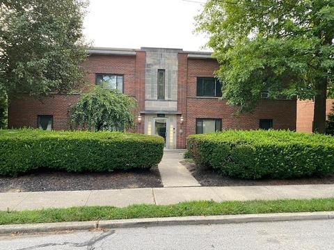 1498 Beacon St, Cincinnati, OH 45230 photo 1