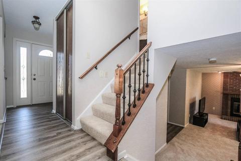 7955 Timberbreak Dr, Cincinnati, OH 45249 photo 4