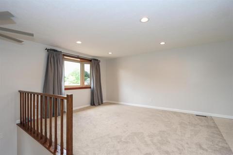 320 Marie Ct, Harrison, OH 45030 photo 5