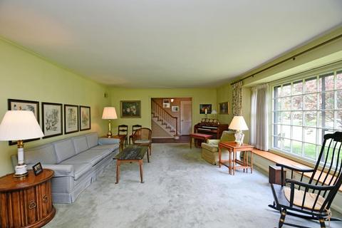 7957 Glenbrook Ct, Cincinnati, OH 45224 photo 4
