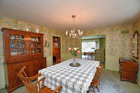 7957 Glenbrook Ct, Cincinnati, OH 45224 photo 6
