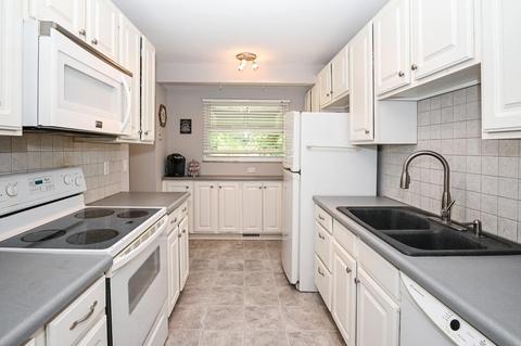 11767 Hamlet Rd, Forest Park, OH 45240 photo 5