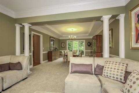 4367 Chidester Ln, Blue Ash, OH 45241 photo 8