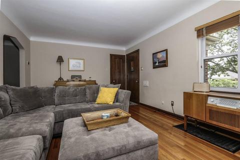 4122 Pillars Dr, Cincinnati, OH 45209 photo 6