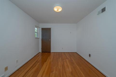 6034 Trowbridge Dr, Cincinnati, OH 45241 photo 20