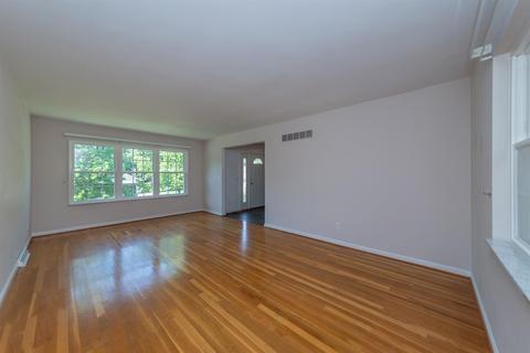 6034 Trowbridge Dr, Cincinnati, OH 45241 photo 8
