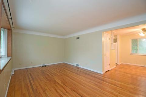 6840 Edmar Ct, Cincinnati, OH 45239 photo 4