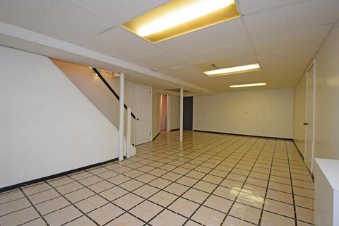 6840 Edmar Ct, Cincinnati, OH 45239 photo 21