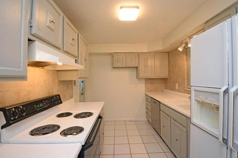 6840 Edmar Ct, Cincinnati, OH 45239 photo 10
