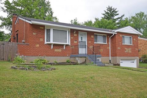 6840 Edmar Ct, Cincinnati, OH 45239 photo 2