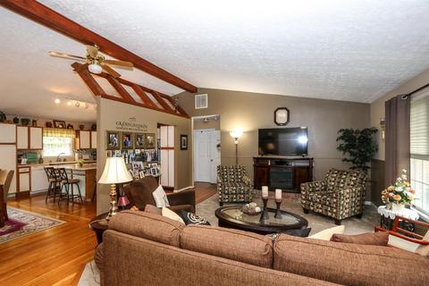 33 Tar Pike Rd, Blanchester, OH 45107 photo 2