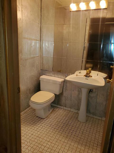 305 Riddle Rd, Woodlawn, OH 45215 photo 21