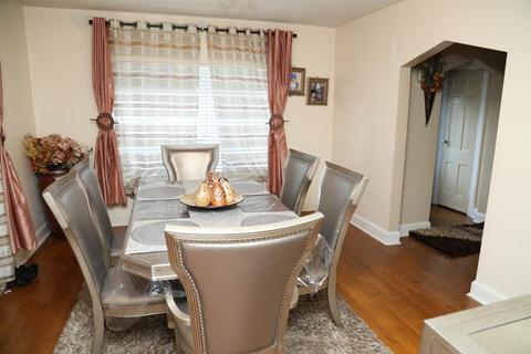866 Galbraith Rd, Cincinnati, OH 45231 photo 4