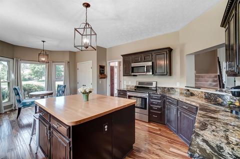 8024 Spyglass Ln, Maineville, OH 45039 photo 11