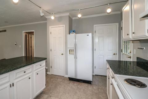 4816 Laurel Ave, Blue Ash, OH 45242 photo 10