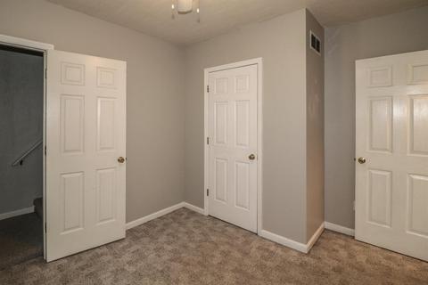 4816 Laurel Ave, Blue Ash, OH 45242 photo 13