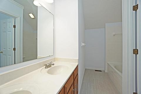 4604 Laurel Ridge Ct, Cincinnati, OH 45244 photo 23