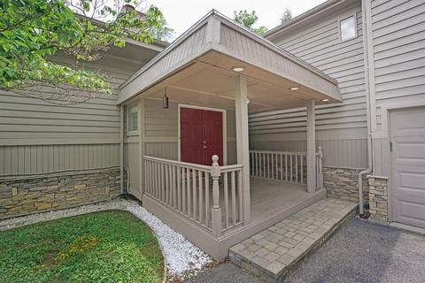 555 Fleming Rd, Cincinnati, OH 45231 photo 2
