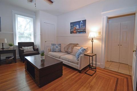 3249 Vine St, Cincinnati, OH 45220 photo 2