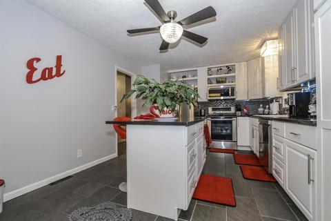 3987 Benjamin St, Cincinnati, OH 45245 photo 9