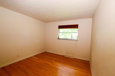 3821 Eileen Dr, Cincinnati, OH 45209 photo 16