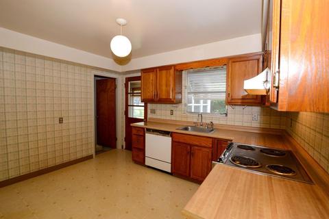 3821 Eileen Dr, Cincinnati, OH 45209 photo 11