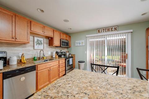 1504 Forester Dr, Cincinnati, OH 45240 photo 4