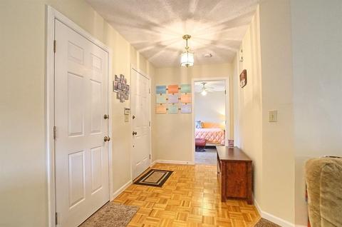 10480 Springrun Dr, Cincinnati, OH 45231 photo 3