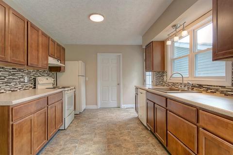 204 Second St, Mount Orab, OH 45154 photo 8