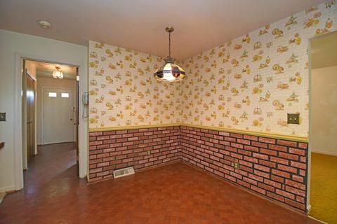 752 Pickwick Dr, Cincinnati, OH 45255 photo 11