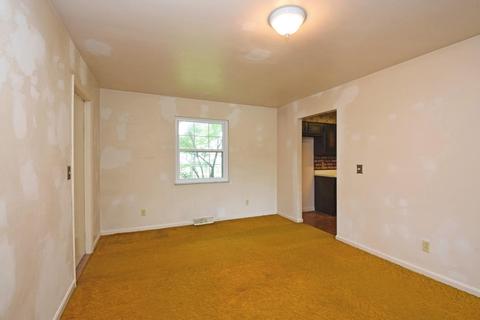 752 Pickwick Dr, Cincinnati, OH 45255 photo 6