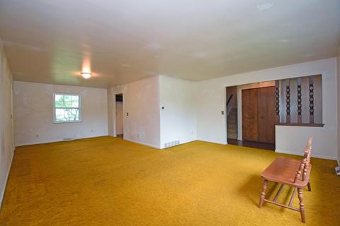 752 Pickwick Dr, Cincinnati, OH 45255 photo 4