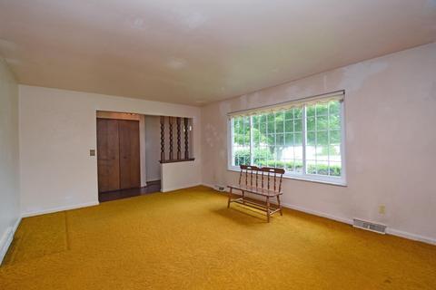 752 Pickwick Dr, Cincinnati, OH 45255 photo 5