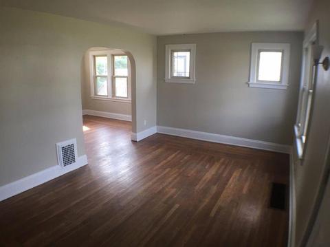 5814 Saranac Ave, Cincinnati, OH 45224 photo 2