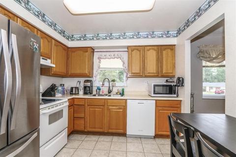 701 Miles Ln, Cincinnati, OH 45245 photo 13