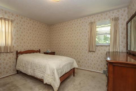 5444 Haft Rd, Cincinnati, OH 45247 photo 14