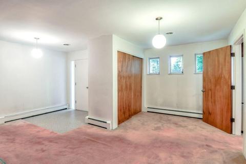 6103 Shadowslope Ln, Cincinnati, OH 45244 photo 4